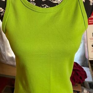 Energie Size XL Women’s Short Blouse Super Stretchy 30” Bust 20.5” Length